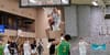 Vier Sekunden vor Schluss macht Ursin Vital den Sack zu und verhilft den Goldcoast Wallabies mit einem krachenden Dunk zum Ga