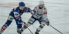 Der junge Verteidiger Danil Ustinkov (19, links), der auch bei den ZSC Lions zum Einsatz kommt, wird nächste Saison bei den S