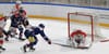 Topscorer Jarno Kärki (vorne gebückt) gelangen gegen Kantonsrivale Winterthur gleich vier Treffer zum 6:0-Heimsieg. (Bild: zv