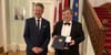 Bundesverdienstkreuz für Kultur und Frieden: Deutschlands Botschafter Markus Potzel und der ukrainische Pianist Alexey Botvin