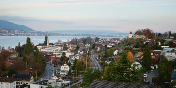 Darf der Küsnachter Bote bald auch über Erlenbach schreiben? Die Gemeindeversammlung wird entscheiden. (Bild: jli)