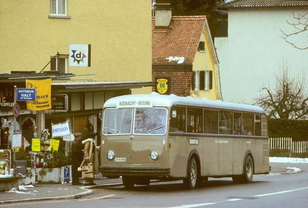 Warum wollt ihr einen Bus? Ihr habt ja die Bahn!