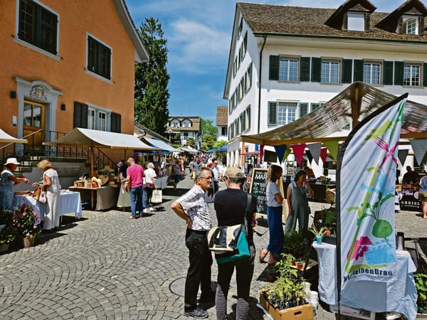 Viel Sonne beim Frühlingsmarkt